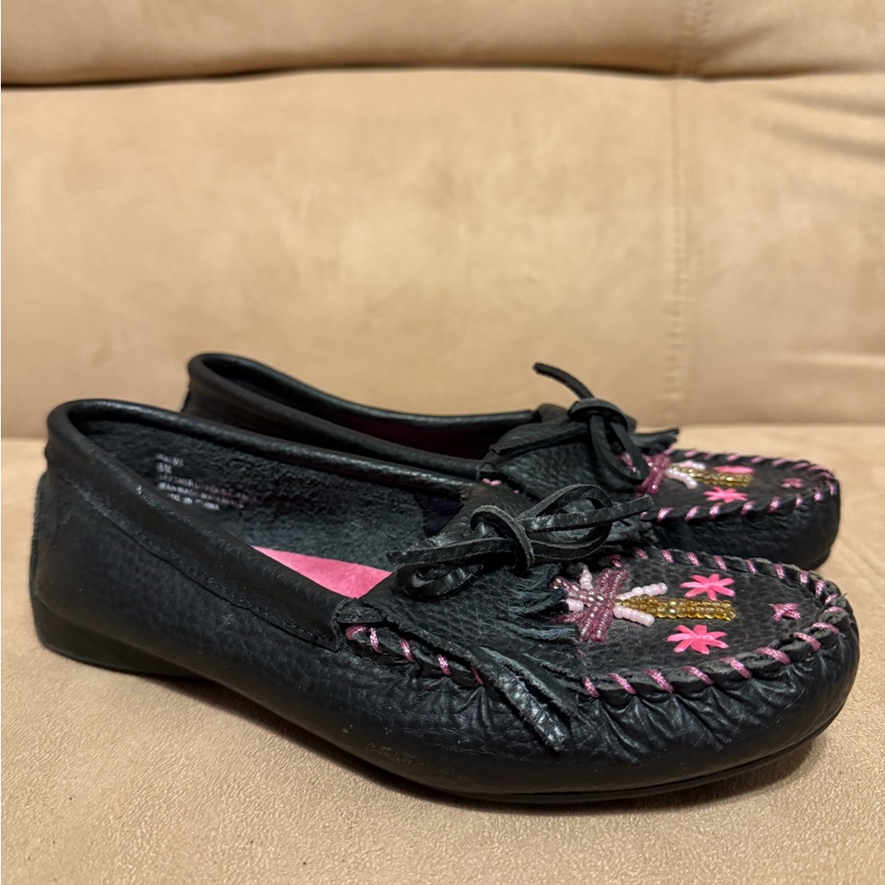 Caribbean Joe Black/Pink Palms Size 6 Leather Moccasins